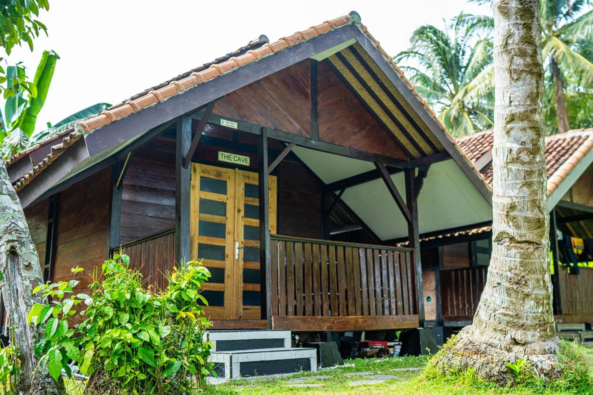 Sumatra Surf Resort Biha Extérieur photo